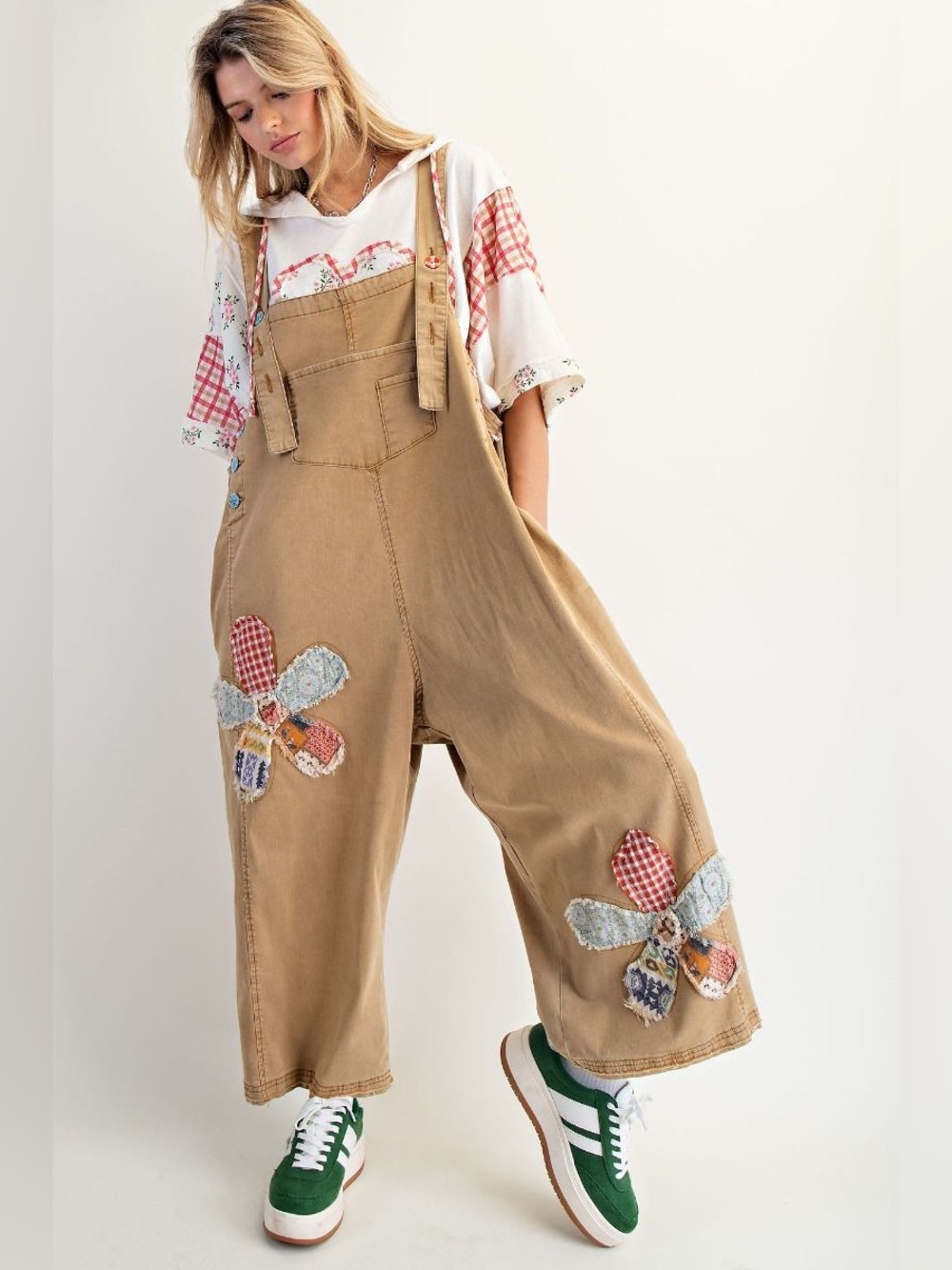 EASEL FLOWER PATCH OVERALLS size M